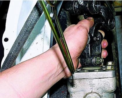 Снятие и регулировка рулевого механизма автомобиля Соболь