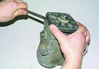 Снятие и регулировка рулевого механизма автомобиля Соболь