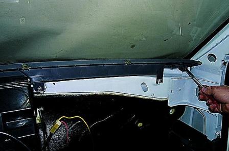 Снятие панели приборов автомобиля Соболь