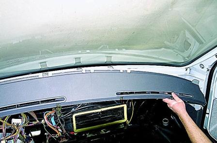 Снятие панели приборов автомобиля Соболь