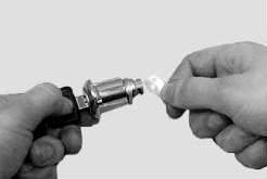 Замена личинки замка передней двери УАЗ Патриот