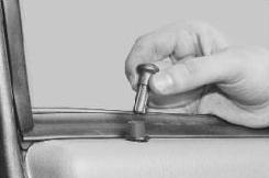 Снятие и установка обивки передней двери УАЗ Патриот