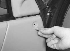 Снятие и установка обивки передней двери УАЗ Патриот