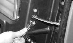 Снятие ограничителя открывания двери УАЗ Патриот