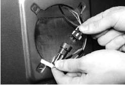 Снятие стеклоподъемника передней двери УАЗ Патриот