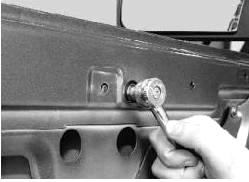 Снятие стеклоподъемника передней двери УАЗ Патриот