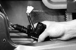 Снятие замка передней двери УАЗ Патриот