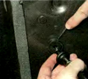 Замена троса привода дроссельной заслонки УАЗ Патриот