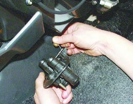 Замена крана отопителя УАЗ Патриот