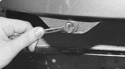 Снятие и установка переднего крыла УАЗ Патриот