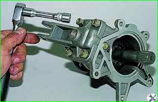 Как разобрать раздаточную коробку ВАЗ-2121