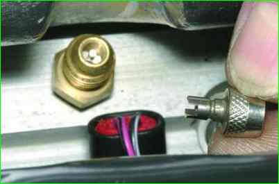 Как проверить давление топлива