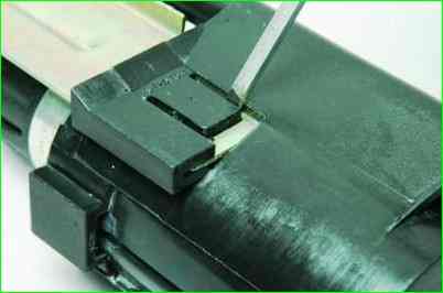 Замена электробензонасоса и датчика указателя уровня топлива