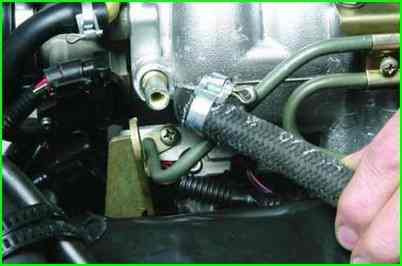 Замена прокладки крышки головки двигателя