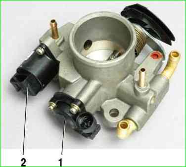 Снятие корпуса дроссельной заслонки ВАЗ-2107-20 