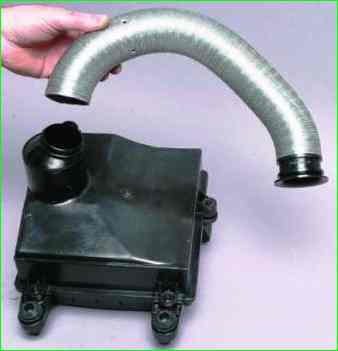 Как заменить воздушный фильтр ВАЗ-2107-20