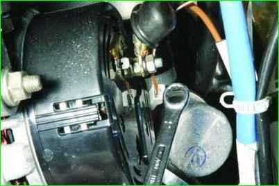 Снятие и разборка генератора