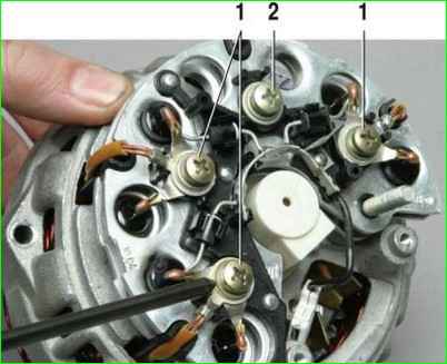 Снятие и разборка генератора