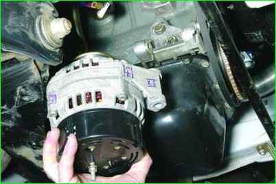 Снятие и разборка генератора