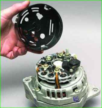 Снятие и разборка генератора