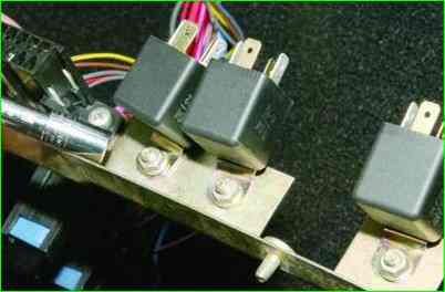 Замена предохранителей СУД ВАЗ-2107-20