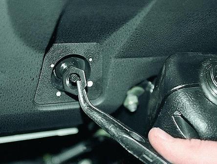 Замена панели приборов автомобиля ВАЗ-2107