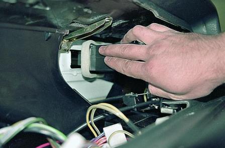 Замена панели приборов автомобиля ВАЗ-2107