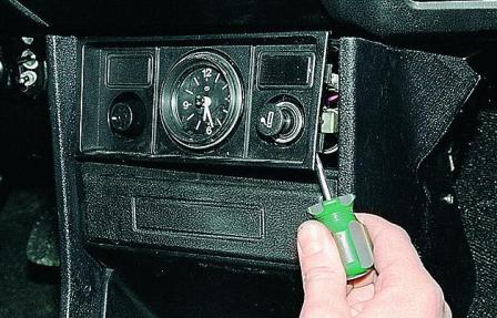 Замена панели приборов автомобиля ВАЗ-2107