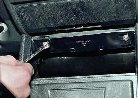 Замена панели приборов автомобиля ВАЗ-2107