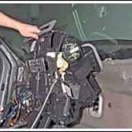 Lada Largus автокөлігінің жылытқышын алып тастау және орнату