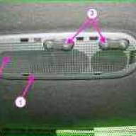 Cómo quitar cortinas y lámparas de un automóvil Lada Largus